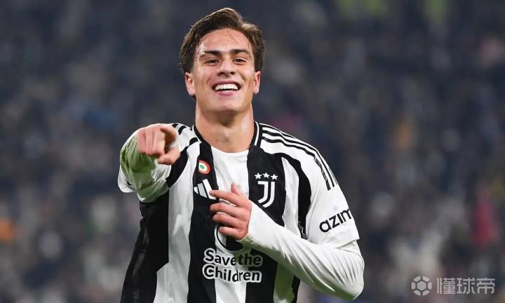 右中卫, 三后卫体系